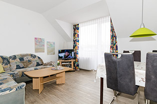 Wohnzimmer,Essecke,Kabel-TV+WlAN